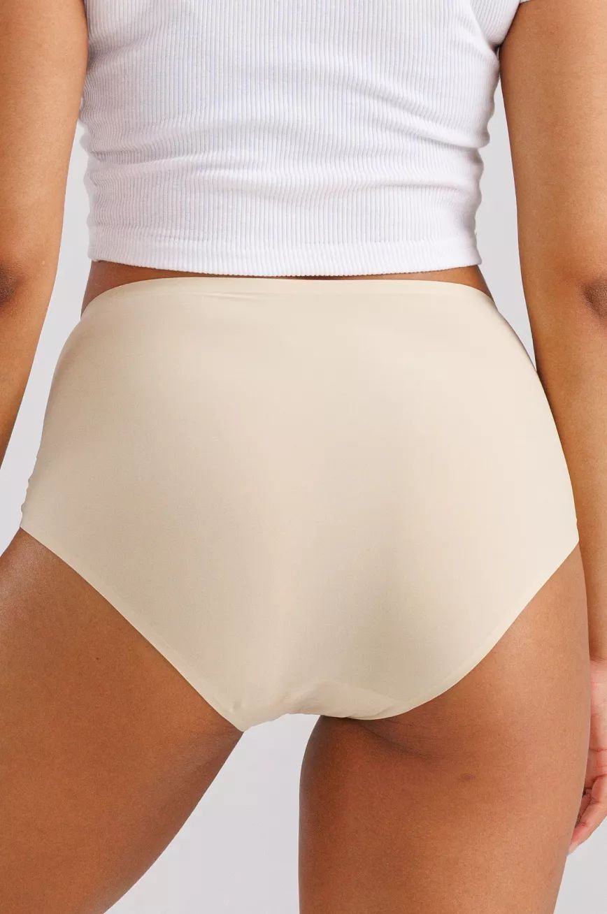 HYDRASKIN™ Sports Panty | Gym Wear | Absorbs 35% Faster | Releases Moisture 15% Faster | 15% More Cooling Power | Ultra-Light